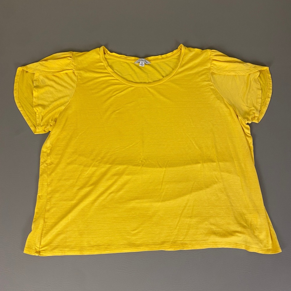 Ophelia Roe. Top  Women's Size 2X Yellow Viscose Blend‎ Short Flutter Sleeve **